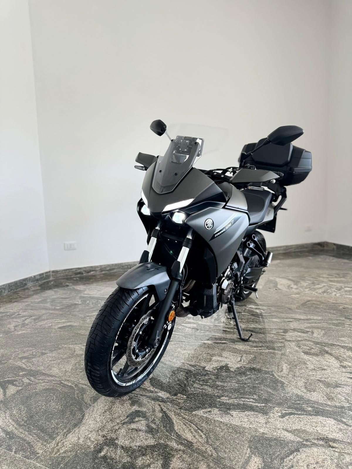 YAMAHA TRACER 7