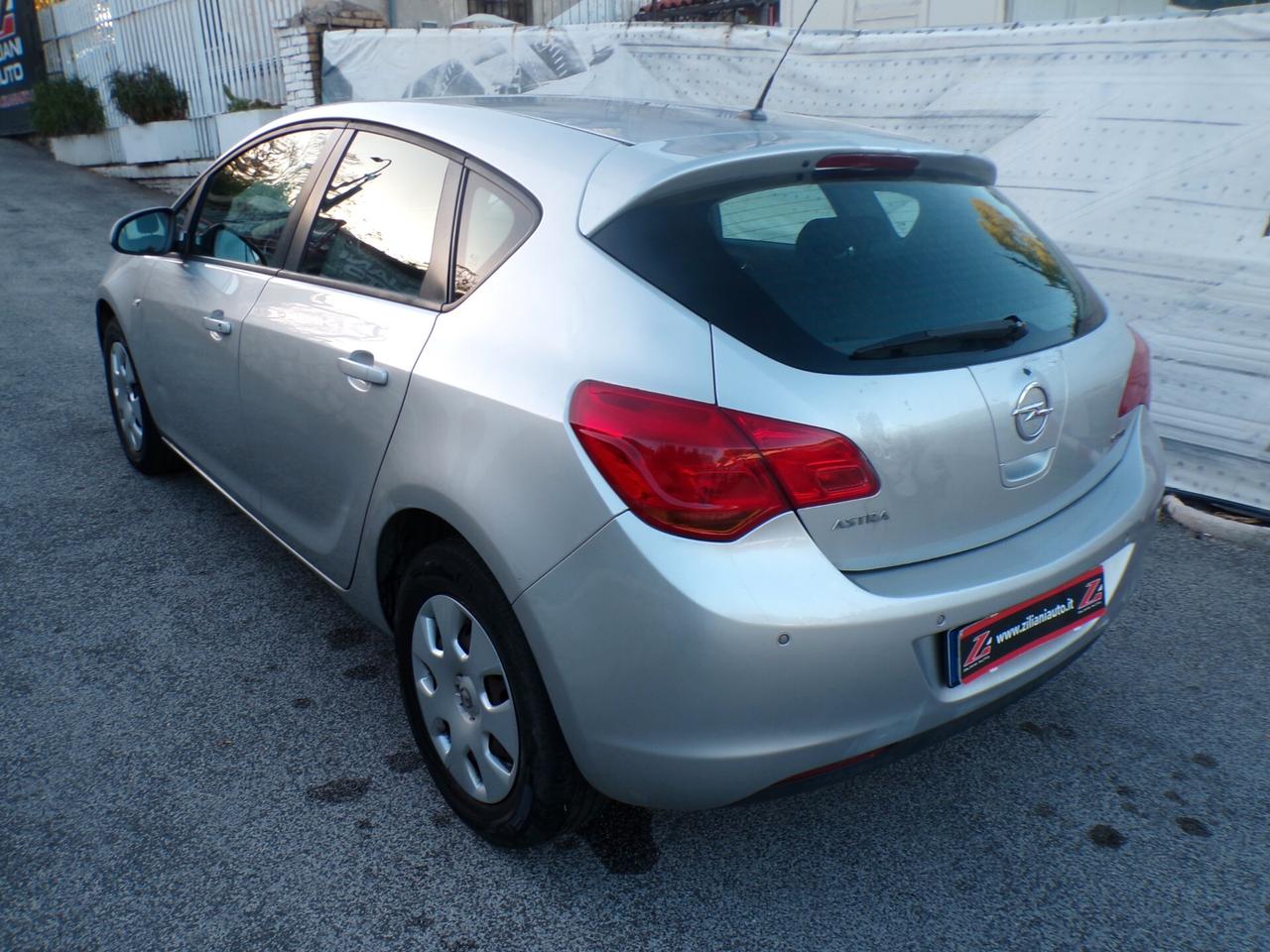 Opel Astra 1.7 CDTI 125CV 5 porte