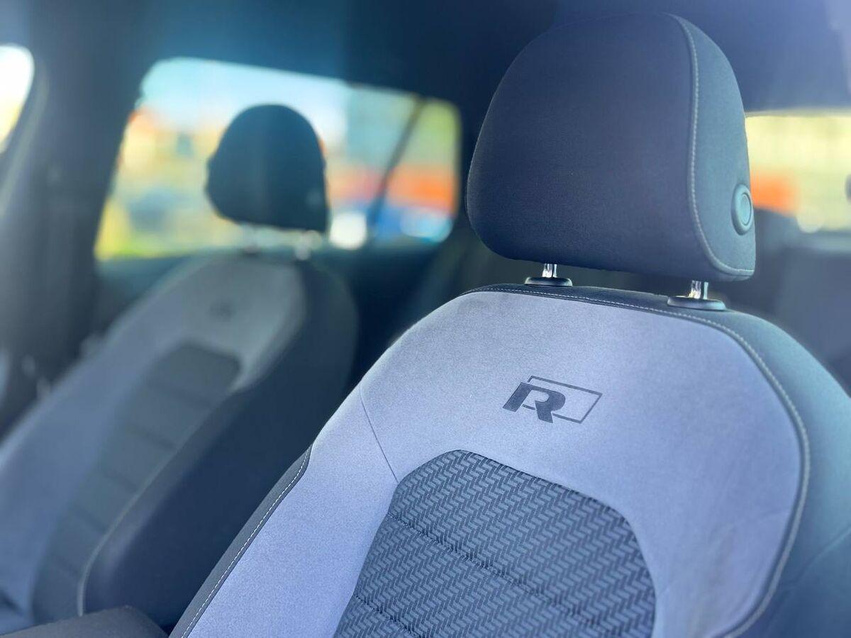 Volkswagen Golf 1.5 tsi Sport 150cv dsg