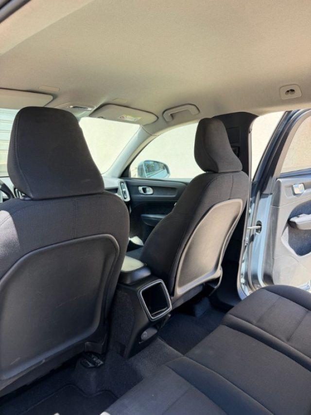 VOLVO XC40 D3 AWD Momentum