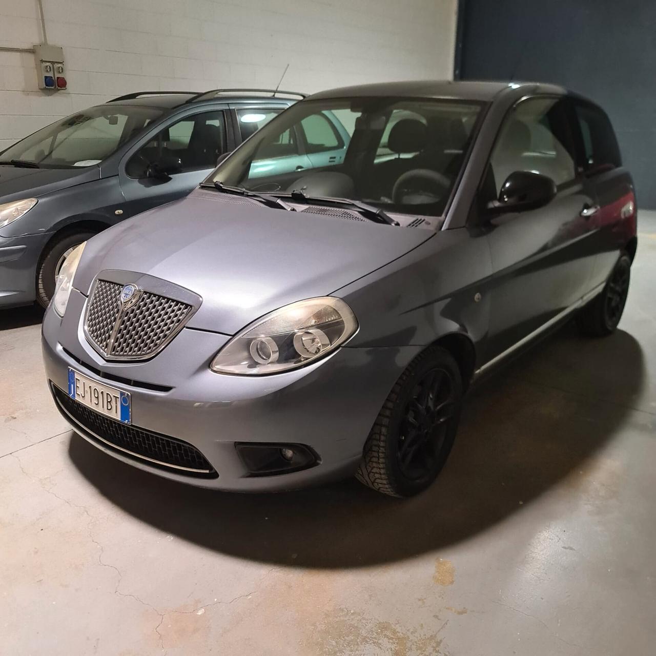 Lancia Ypsilon 1.3 MJT 75 CV Diva LEGGERE BENE