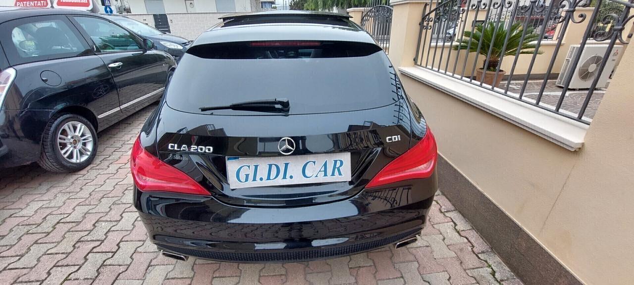 CLA 200 AUTOMATIC PREMIUM DARK NIGHT 140 CV AMG NAVI PELLE TELEFONO FULL FULL TETTO APRIBILE