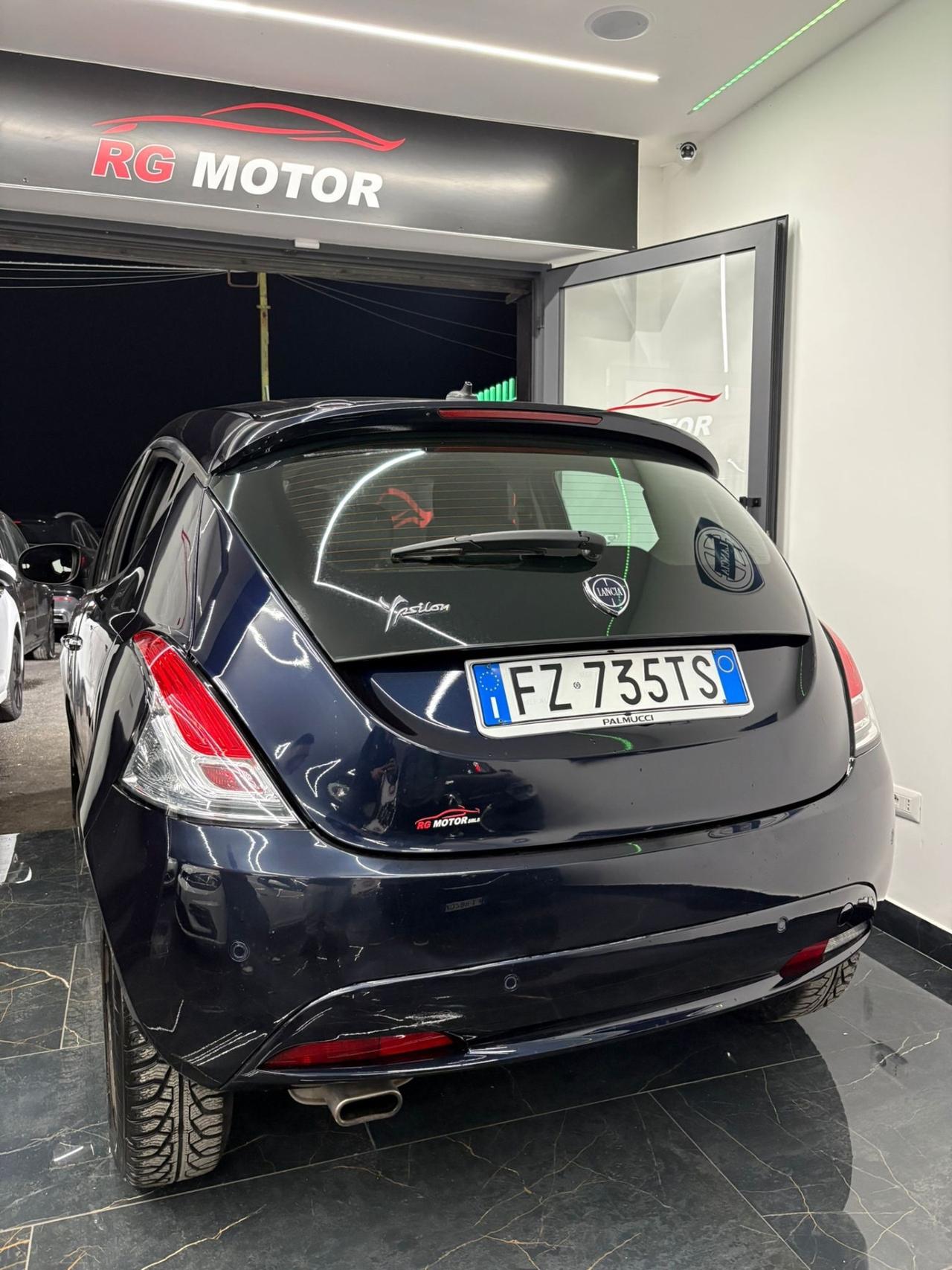 Lancia Ypsilon 1.2 69 CV 5 porte GPL Ecochic Platinum