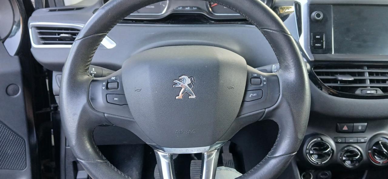 Peugeot 208 PureTech 82 5 porte Allure