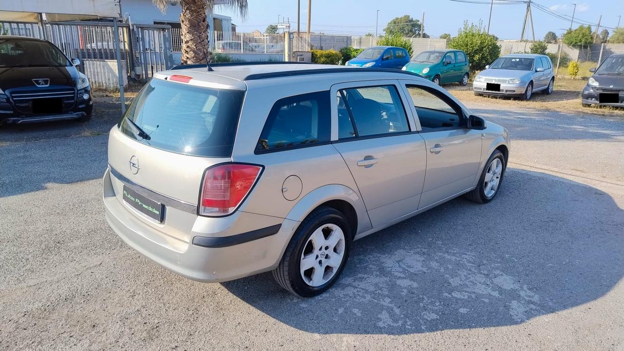 Opel Astra 1.4 16V Twinport Station Wagon