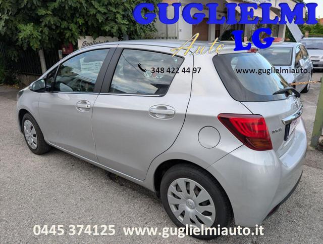TOYOTA Yaris 1.3 5 porte Active Neopatentati