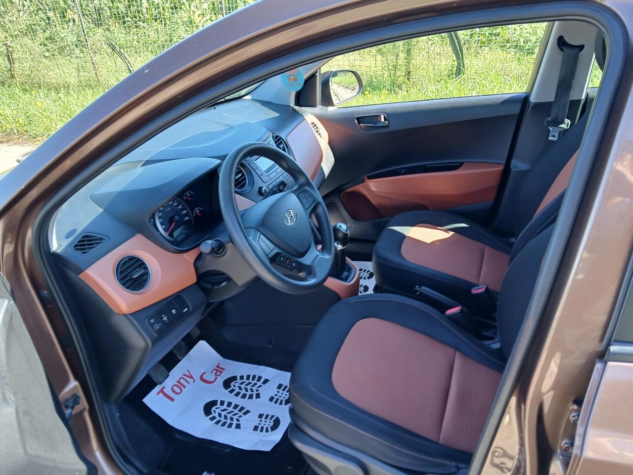 Hyundai i10 Gpl di serie 1 proprietario full optio
