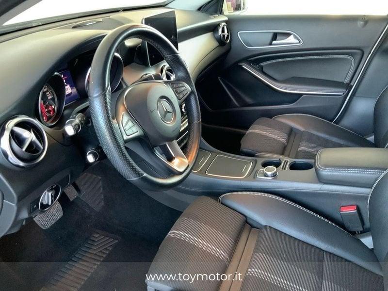 Mercedes-Benz GLA (X156) 200 d Automatic Sport