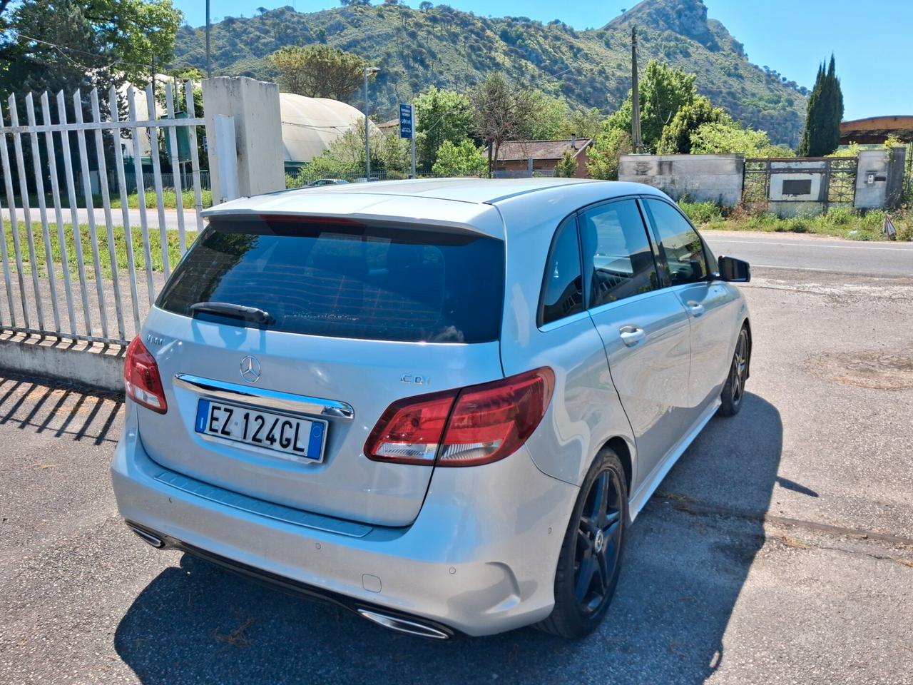 Mercedes-benz B 180 109cv amg line