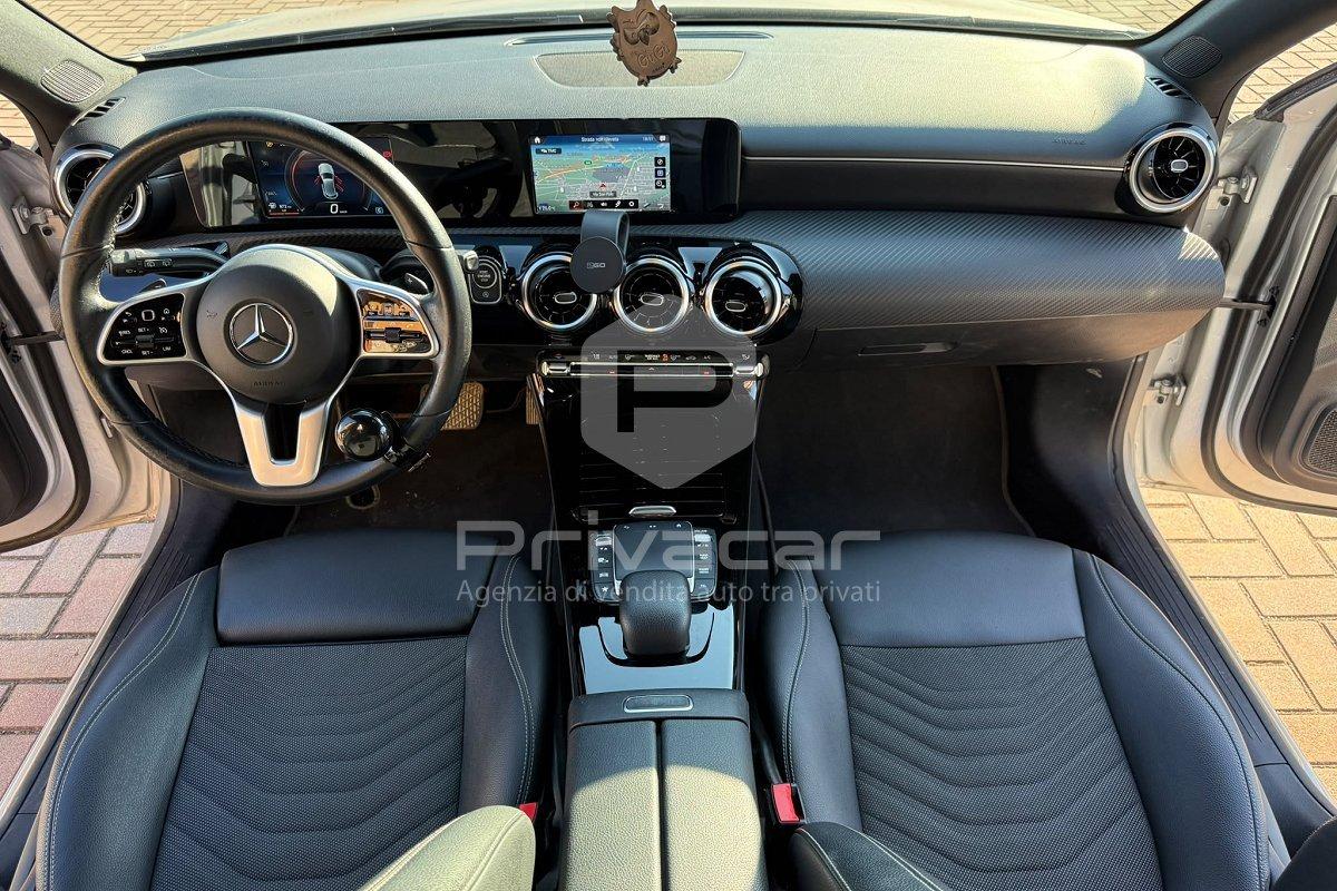 MERCEDES A 180 d Automatic Business