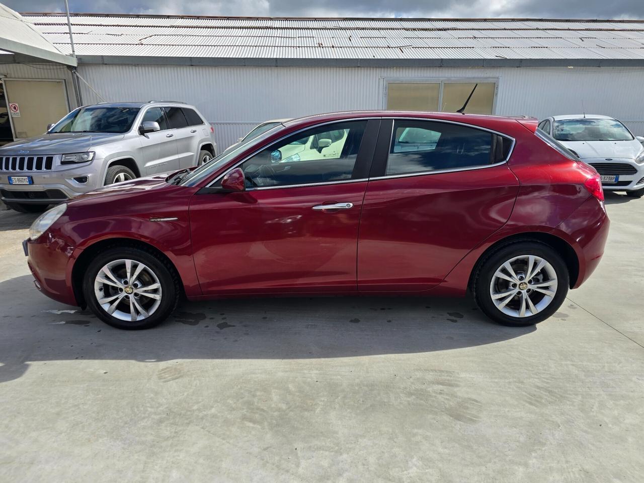 Alfa Romeo Giulietta 1.6 JTDm-2 105 CV Distinctive
