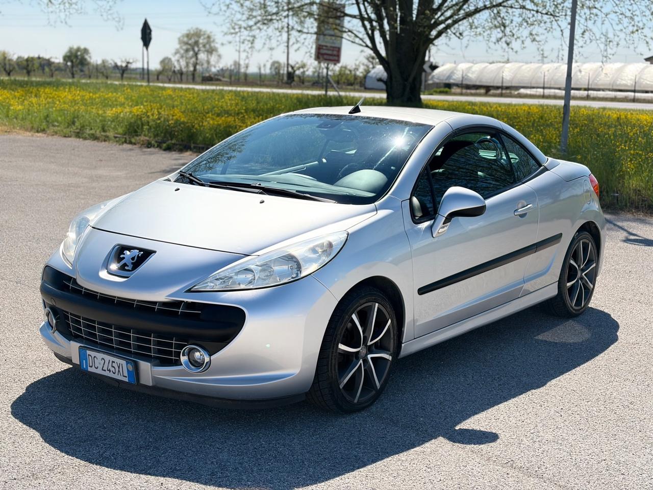 Peugeot 207 1.6 THP 150CV CC Féline cabrio