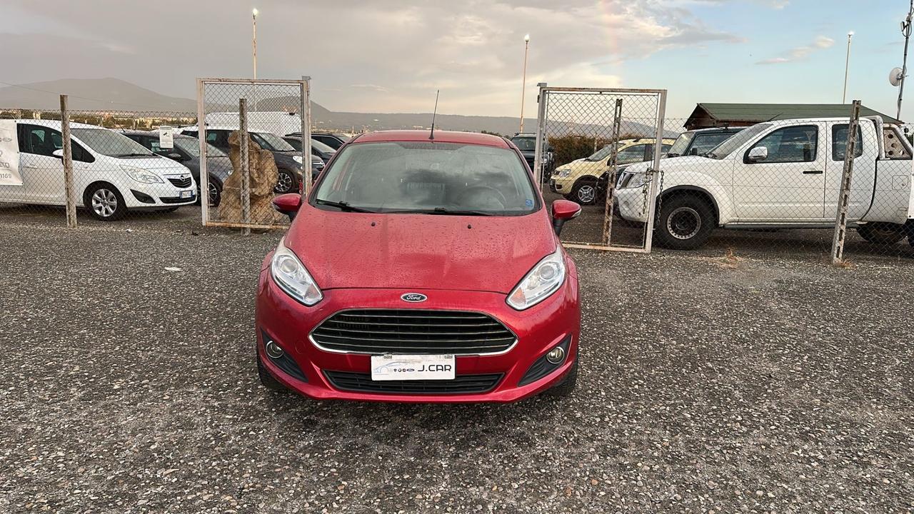 Ford Fiesta 1.5 TDCi 75CV 5 porte Black & White Edition