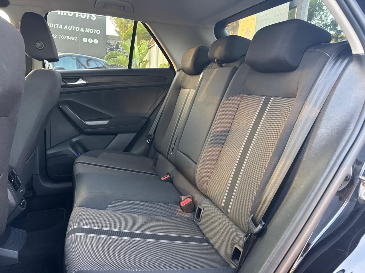 Volkswagen T-Roc 2.0 TDI automatica-2021