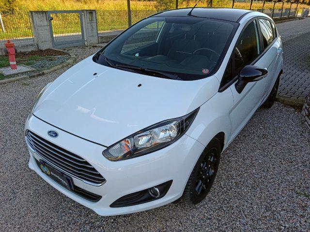 FORD Fiesta 1.5 TDCi 5 porte Black & White Edition