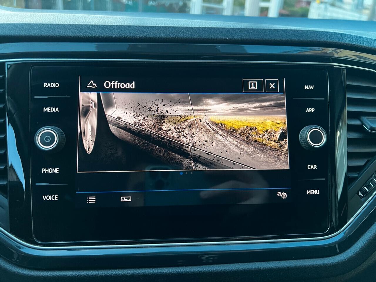 Volkswagen T-Roc 2.0 TDI 150 CV DSG 4MOTION-FULL