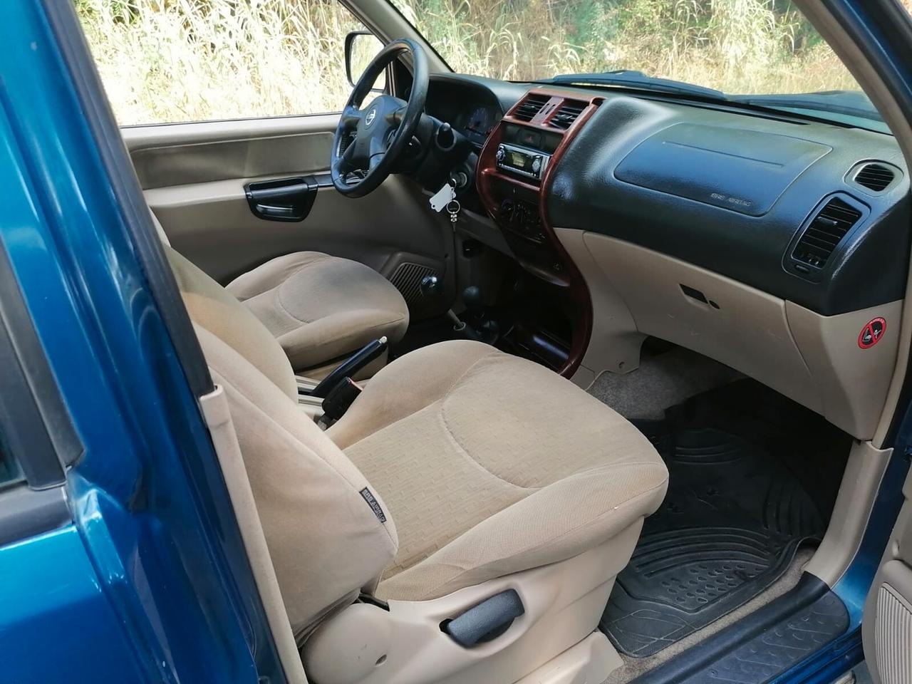 Nissan Terrano II - 3 porte - Gancio Traino