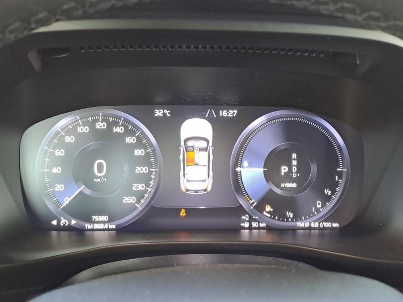 VOLVO XC40 T4 RECHARGE PLUG-IN AUTO CORE SUV