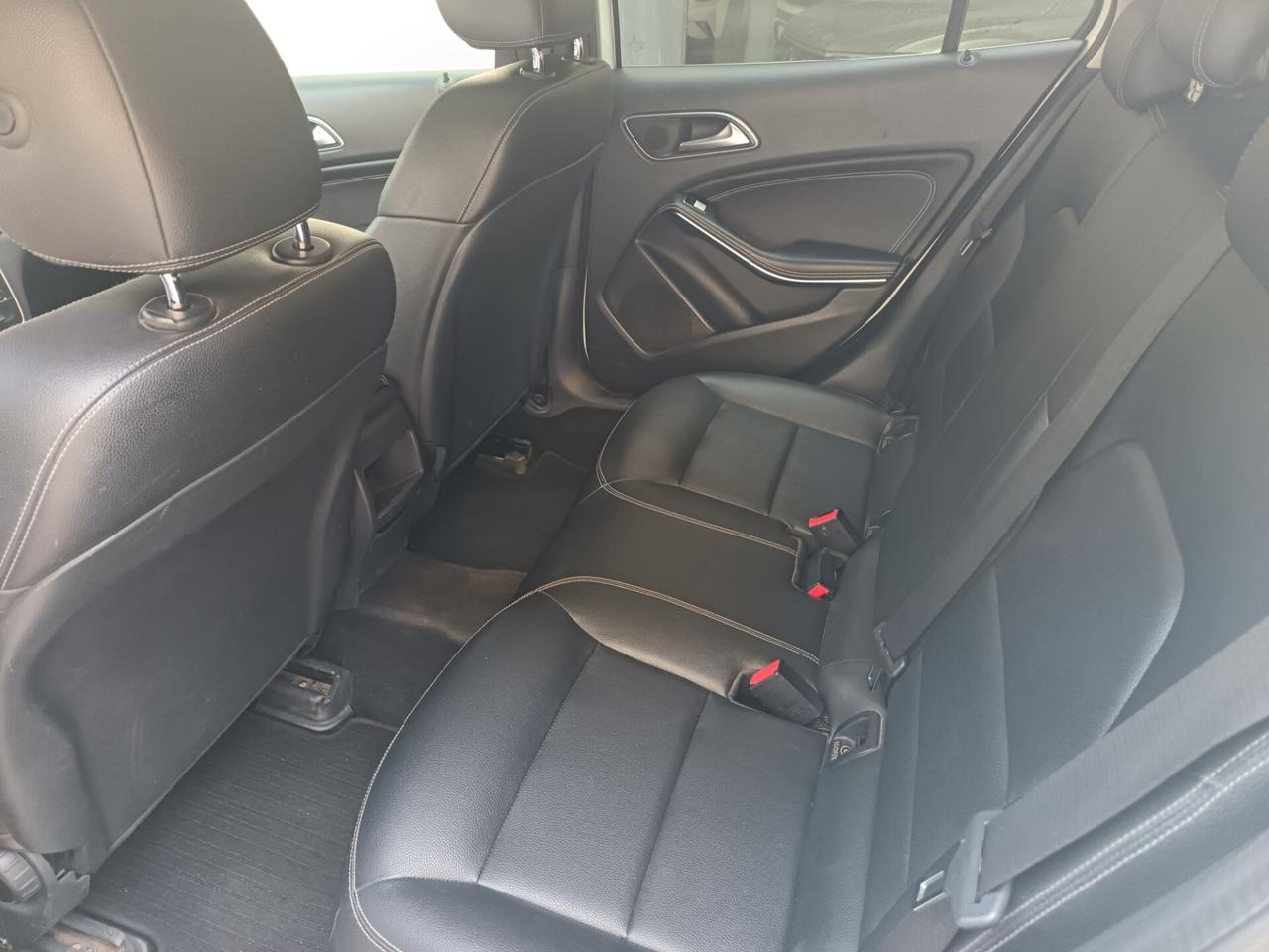 Mercedes GLA 200 D. Auto. Sport-Tetto-Full Opt
