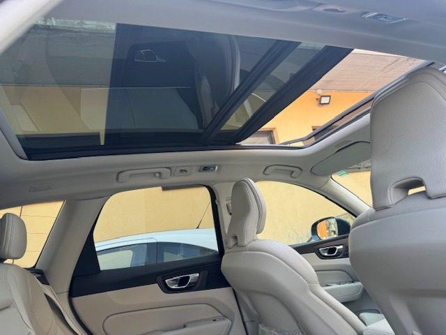 VOLVO XC60 T6 Recharge Plug-in AWD Inscrip. Expres. TET PANOR