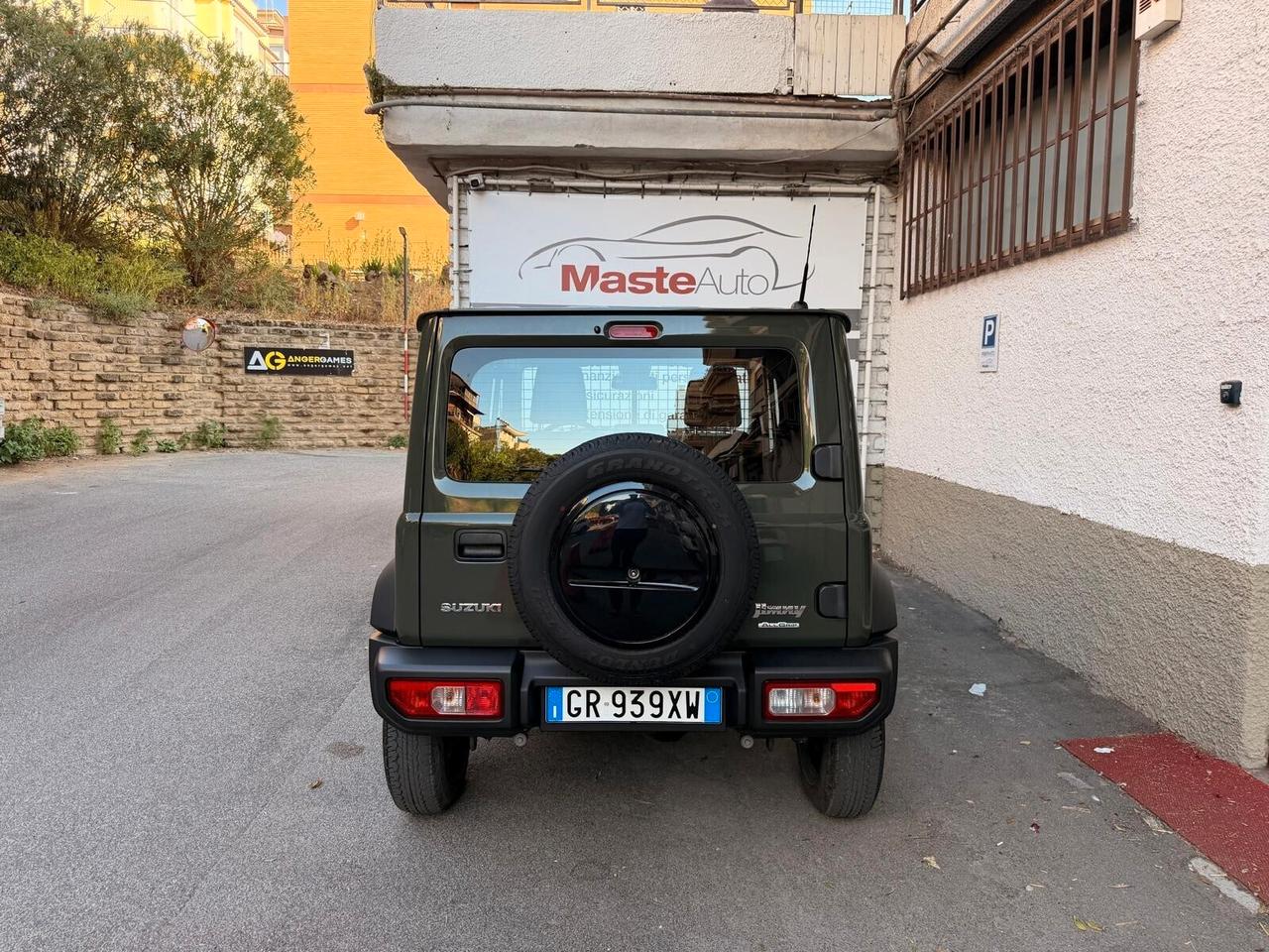 Suzuki Jimny 1.5 5MT ALLGRIP PRO (N1), Pari al Nuovo, Da € 485,00/mese