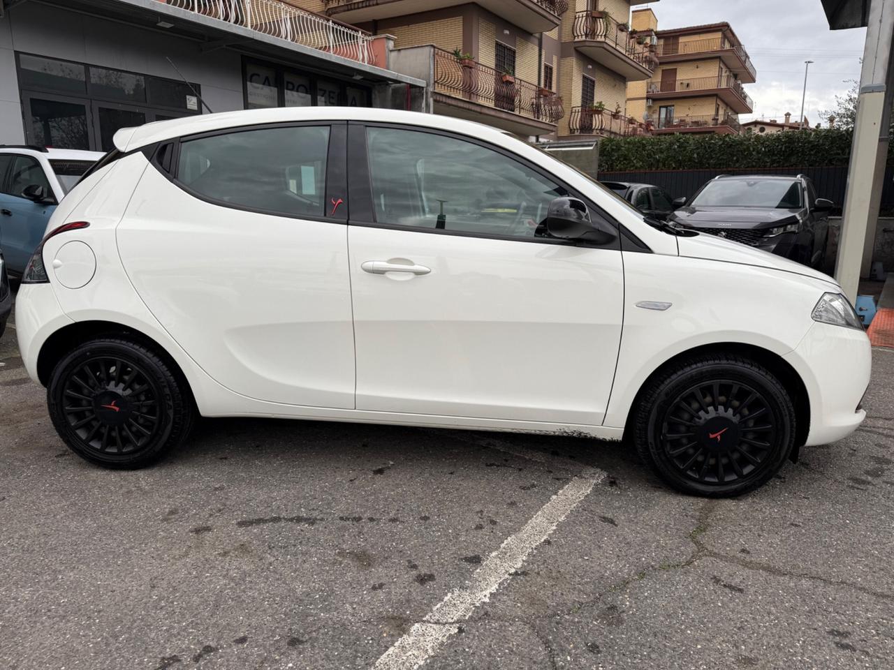 Lancia Ypsilon 1.3 MJT 16V 95 CV 5 porte S&S Elefantino