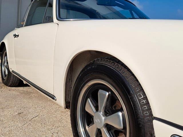 Porsche 911 2.2T TARGA - ASI \ HERITAGE -1971