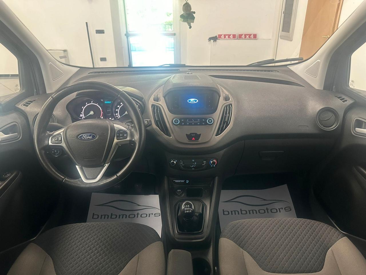 Ford Tourneo Courier 1.0 EcoBoost 100 CV S&S Plus