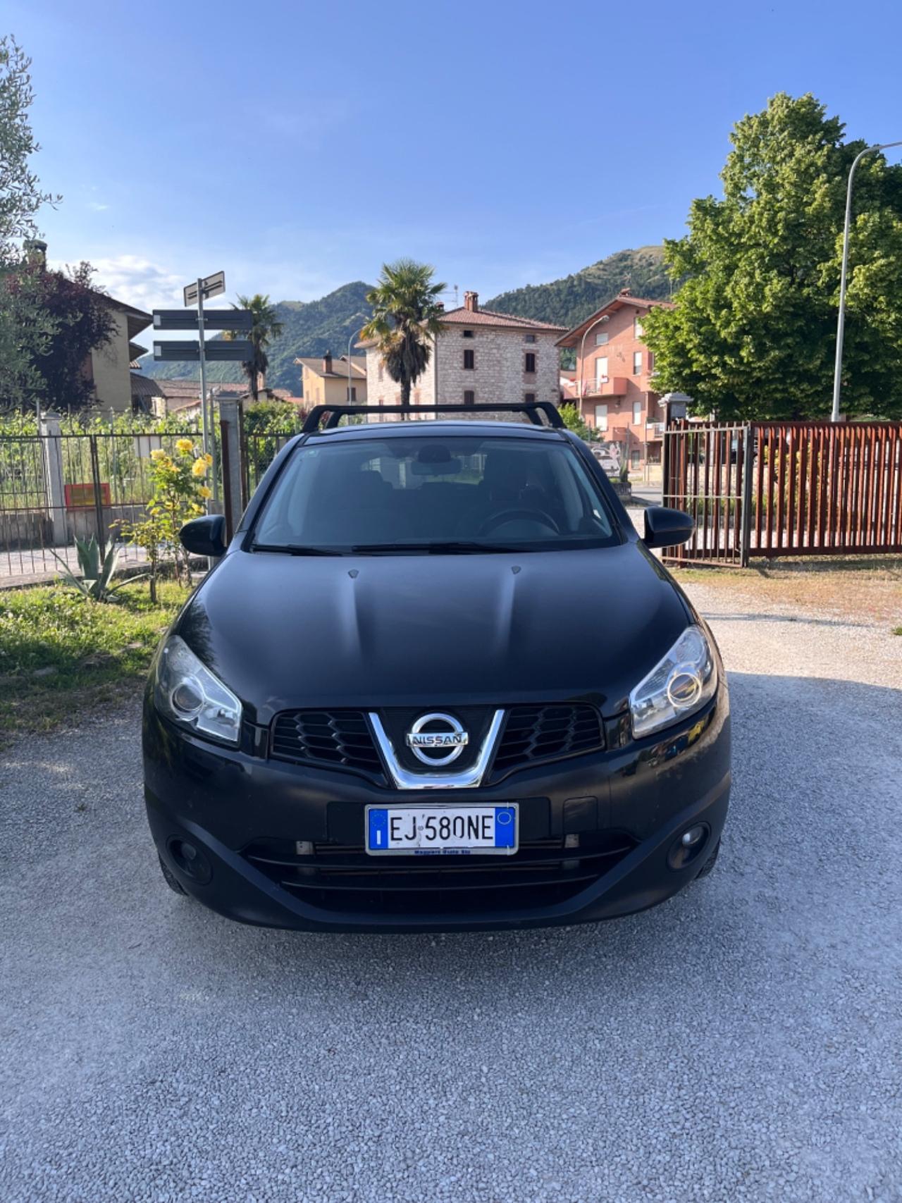 Nissan Qashqai 2.0 dCi Tekna 2012