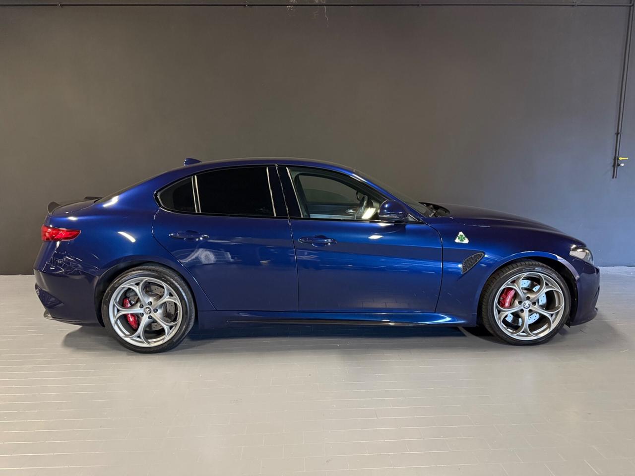 Alfa Romeo Giulia 2.9 V6 Bi-Turbo AT8 Quadrifoglio
