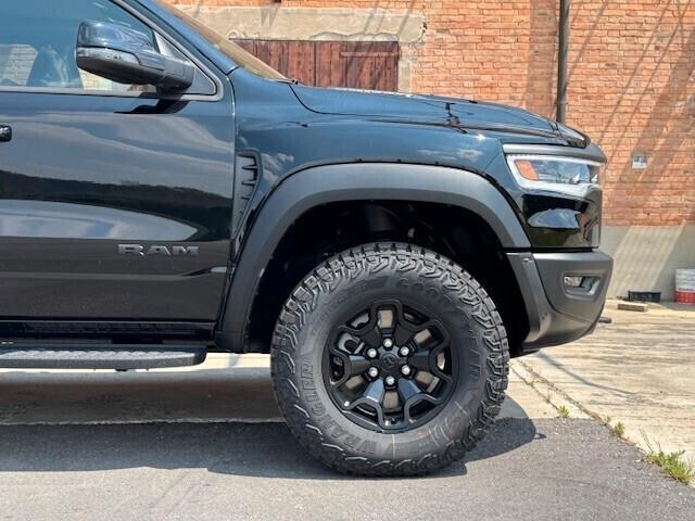 DODGE RAM 1500 RHO 3.0L CREW CAB 4x4