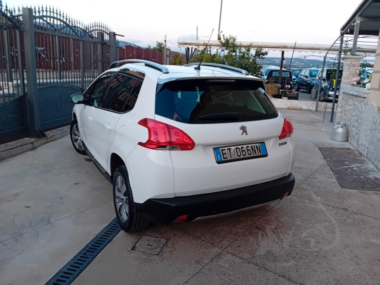 Peugeot 2008 1.6 e-HDi 92 CV Stop&Start Allure