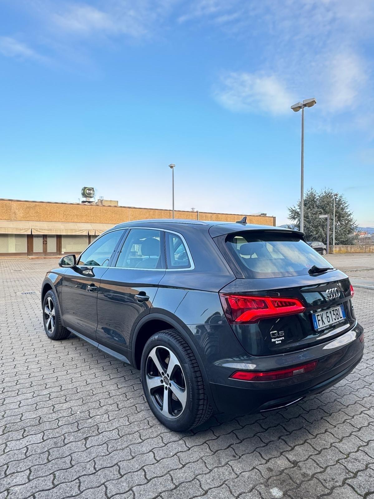 Audi Q5 2.0 TDI quattro S tronic Business