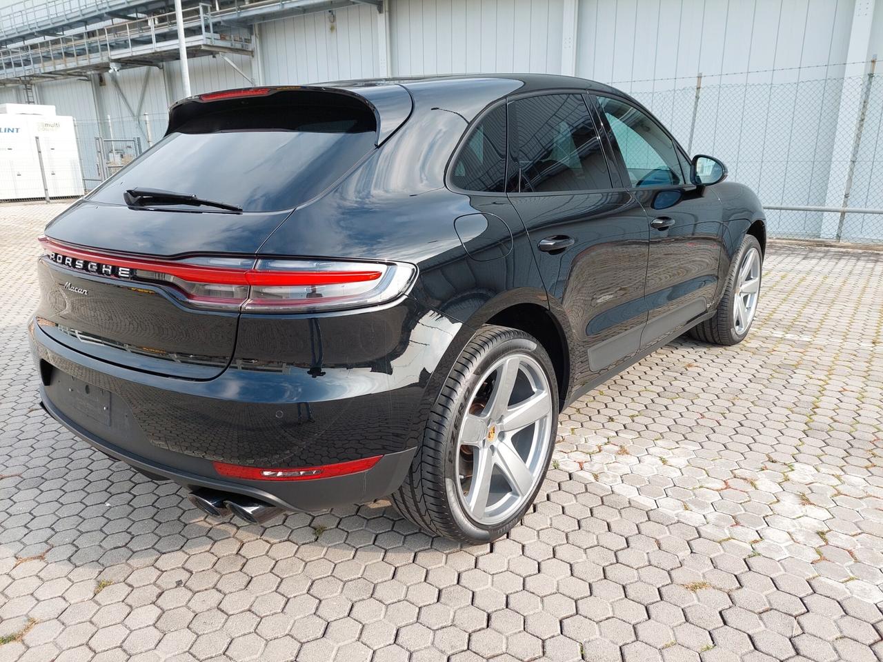 Porsche Macan 2.0 245cv NAVI/TETTO/PASM/C21