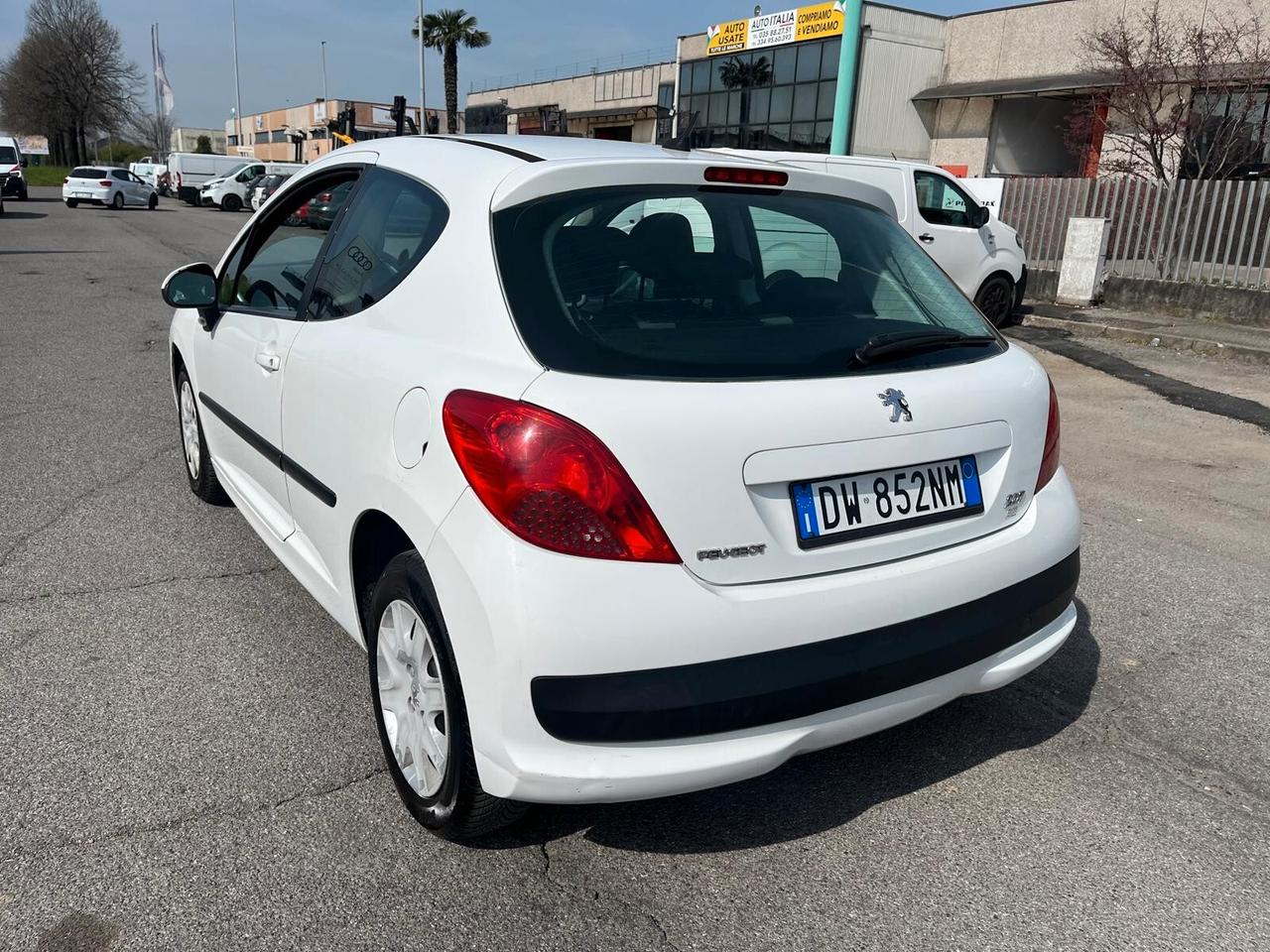 Peugeot 207 1.4 8V 75CV 3p. Energie Sport ECO GPL