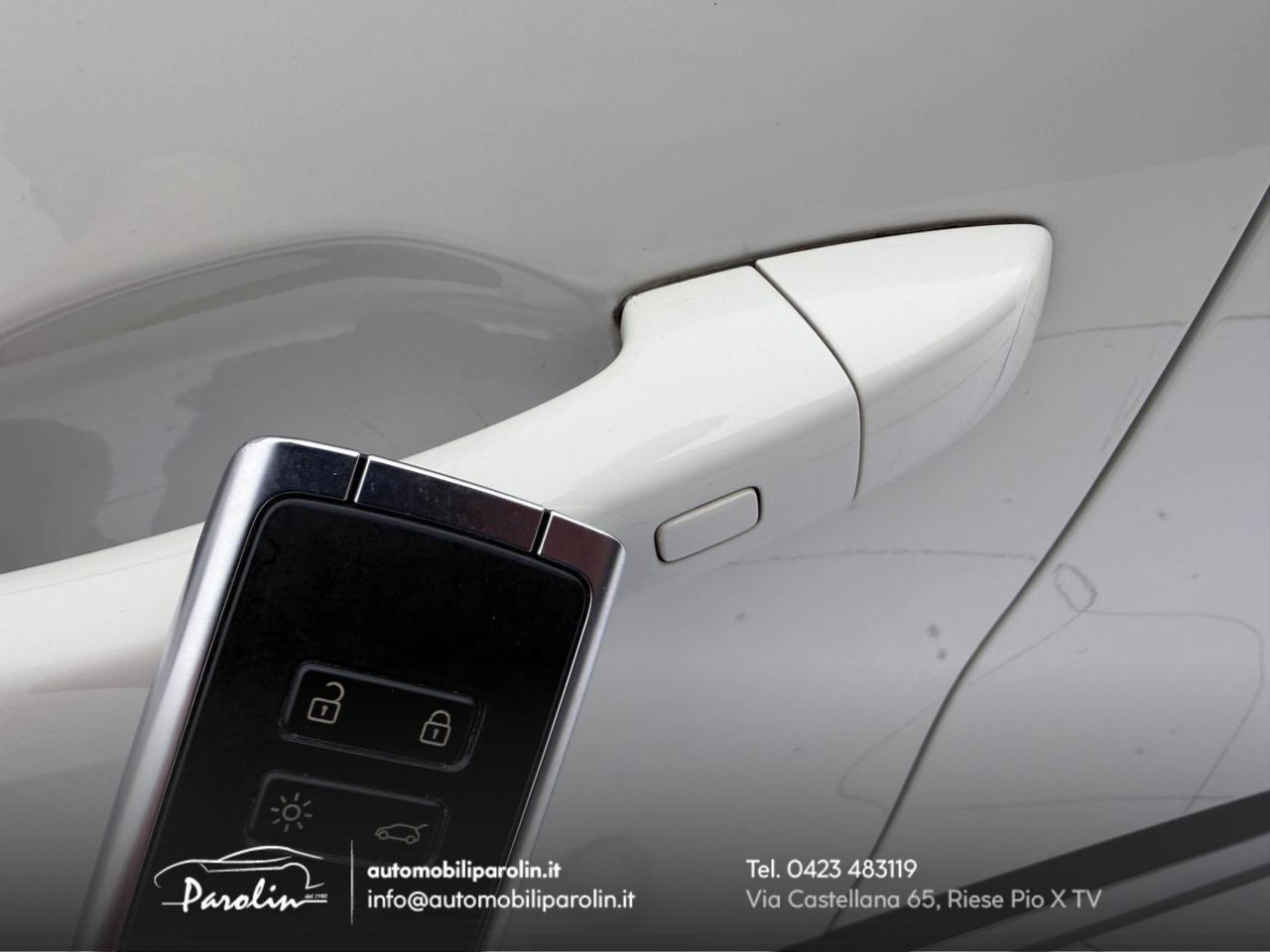 Renault Captur 1.6 E-Tech phev Intens LED-Navi-CarPlay-Telecamera