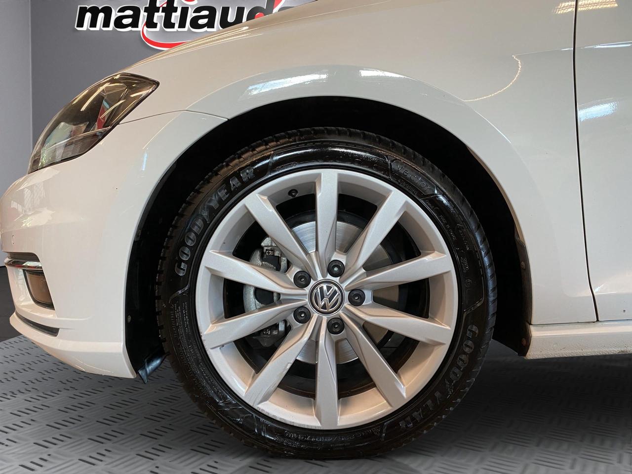 Volkswagen Golf 5p 1.6 tdi Highline 115cv