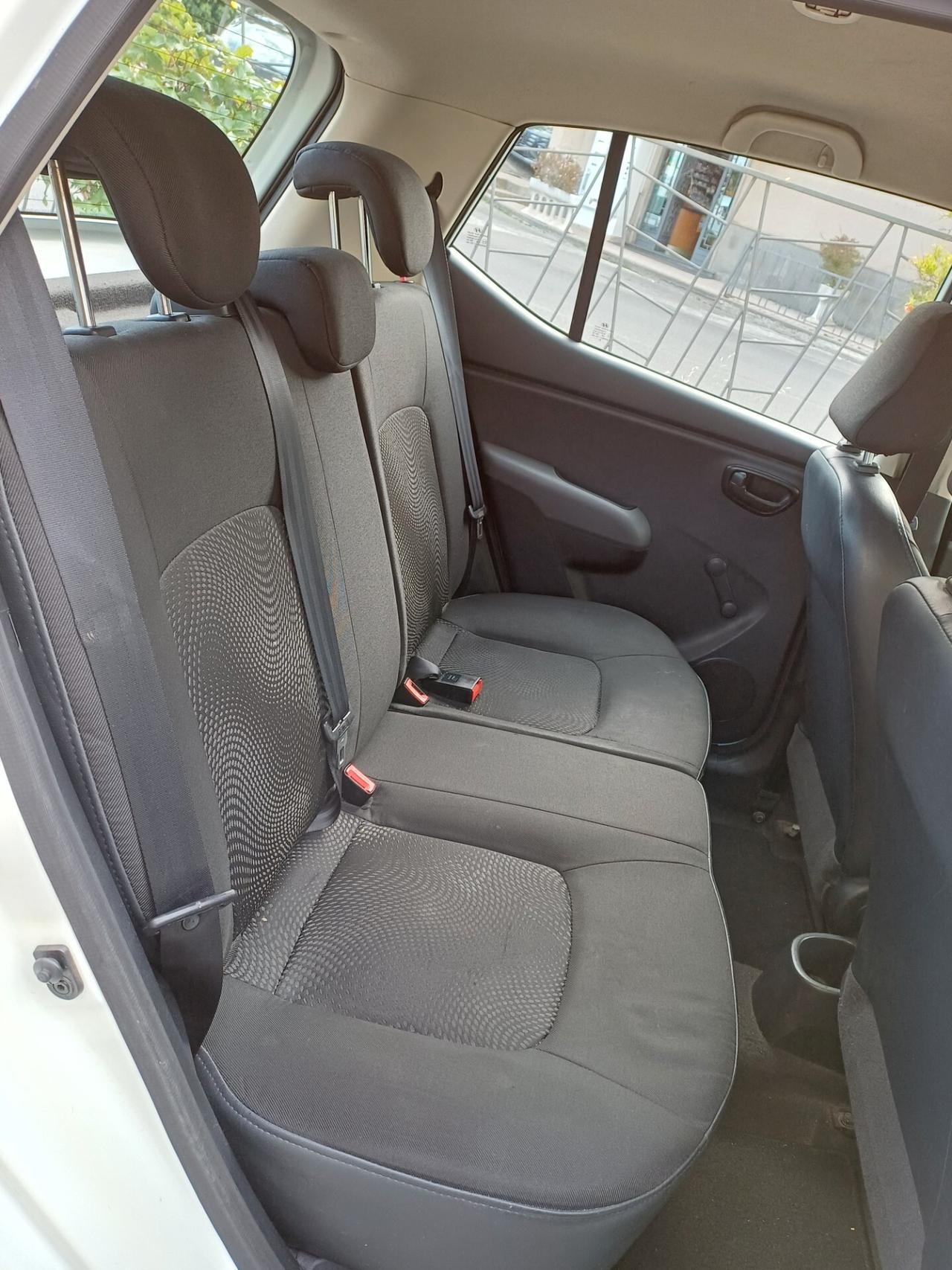 Hyundai i10 1.1 12V BlueDrive GPL Sound Edition
