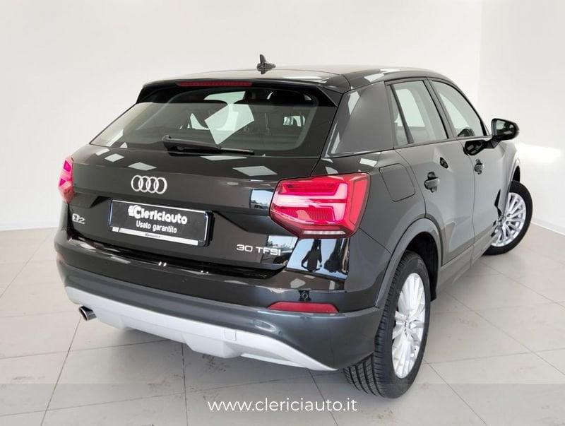 Audi Q2 30 TFSI S tronic Business