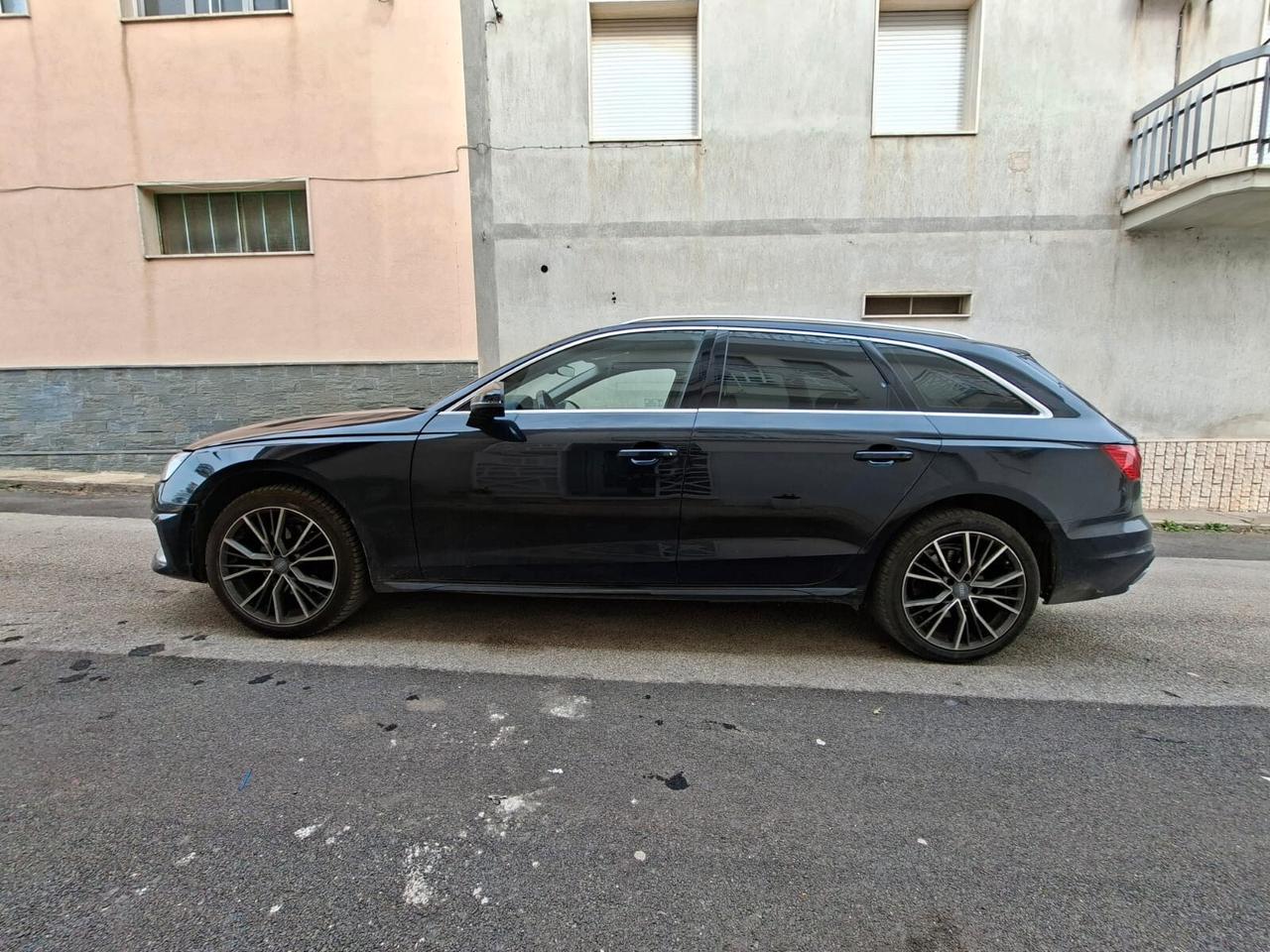 Audi A4 35 TDI/163 CV S tronic Business Advanced