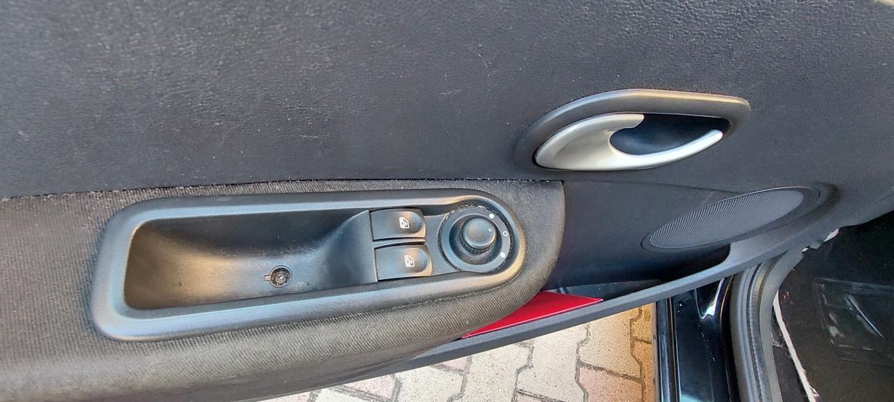 CLIO 1,2 GPL LANDI RENZO SCADENZA APRILE 2035 NAVIGATORE X NEOPATENTATI IMPECCABILE FULL