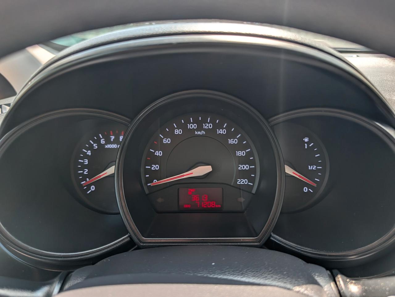 Kia Rio 1.3 CVVT 5p. UNICO PROPRIETARIO OK NEOP.