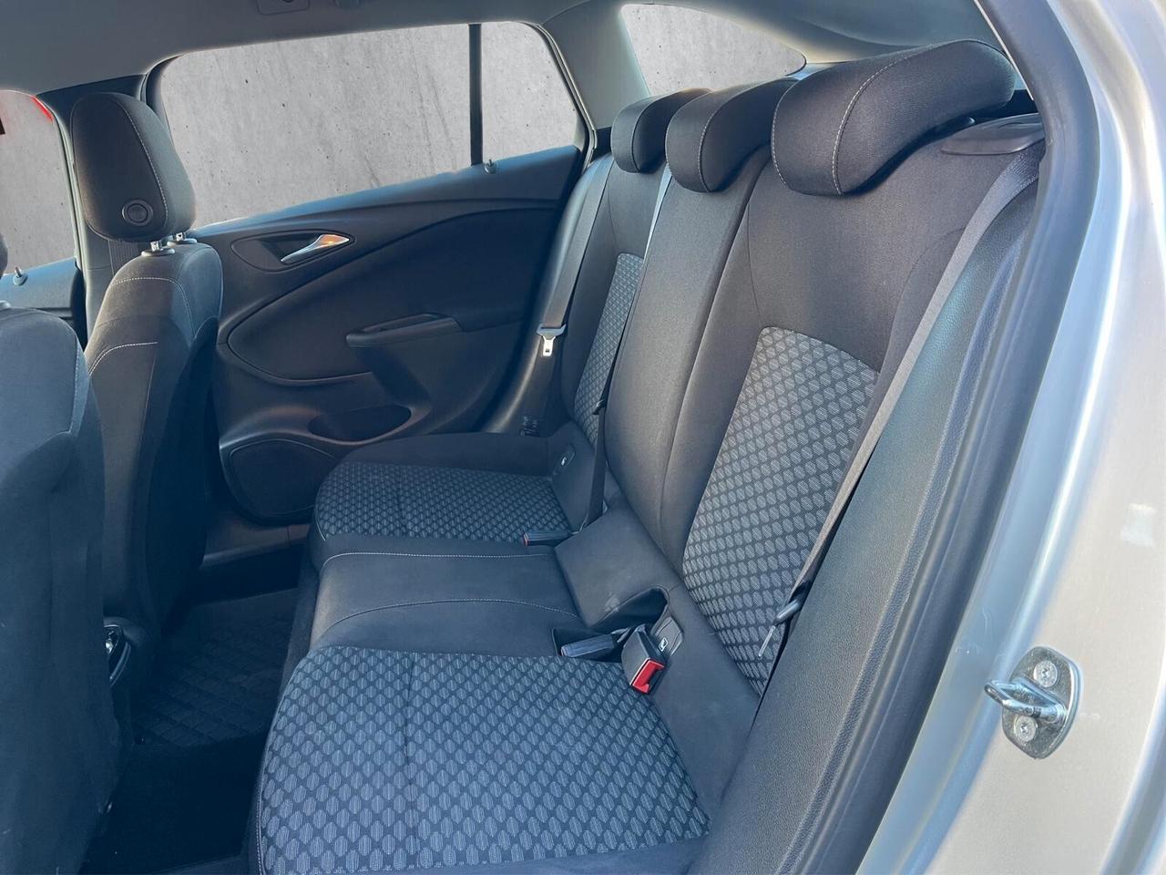 Opel Astra 1.6 CDTi 110CV GANCIO TRAINO