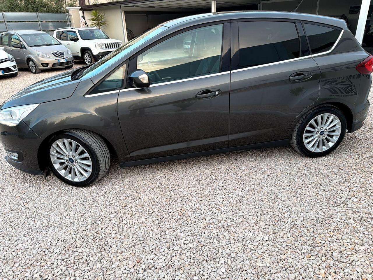 Ford C-Max Titanium