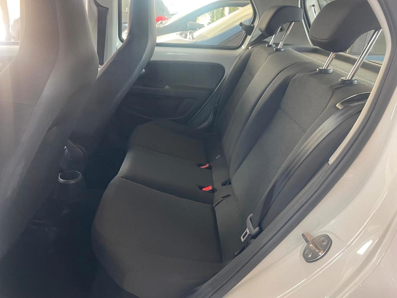 Volkswagen up! 1.0 Move up! BlueMotion