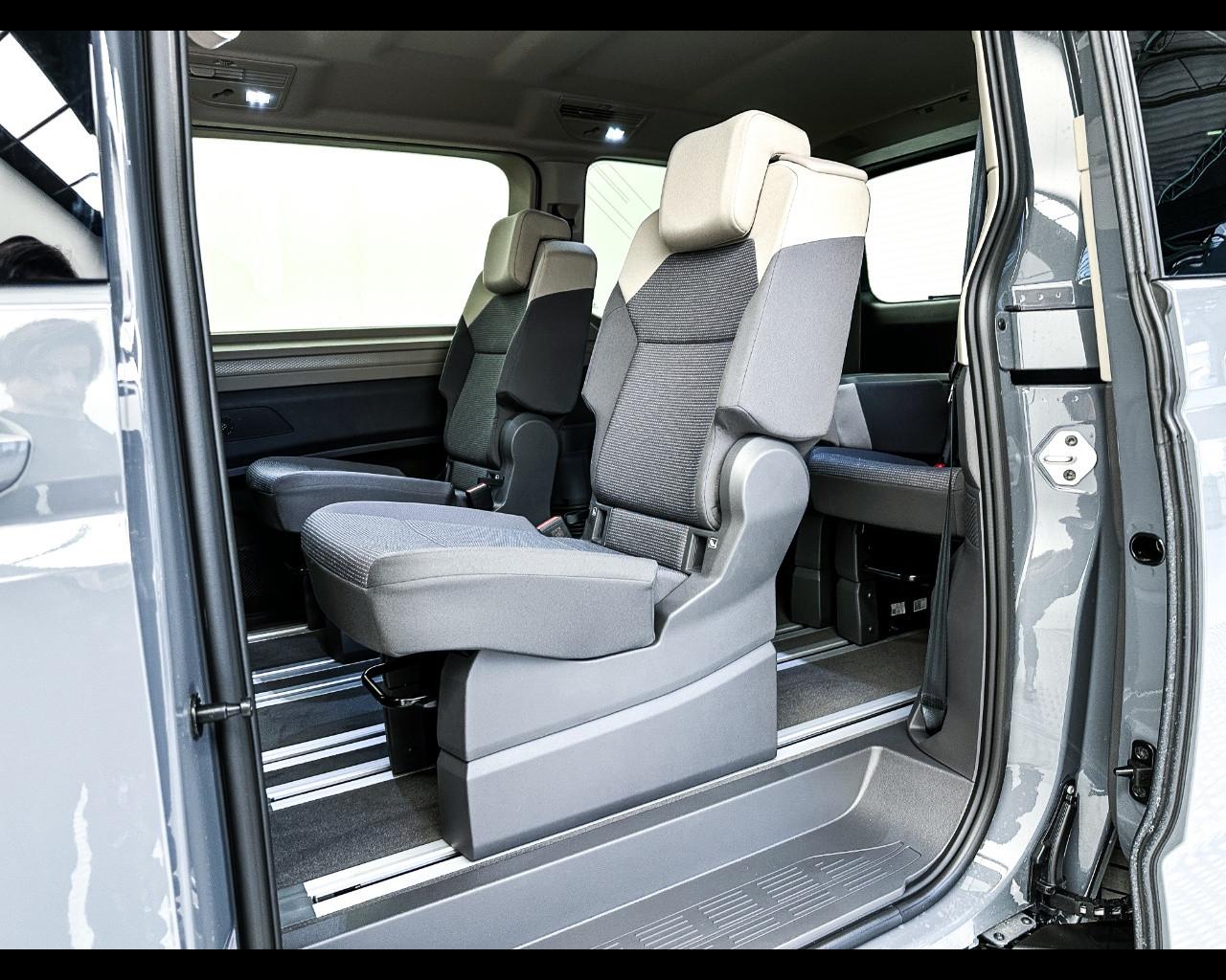 VOLKSWAGEN Multivan 7ª '21-> - Multivan 1.5 PHEV DSG 4Motion Space