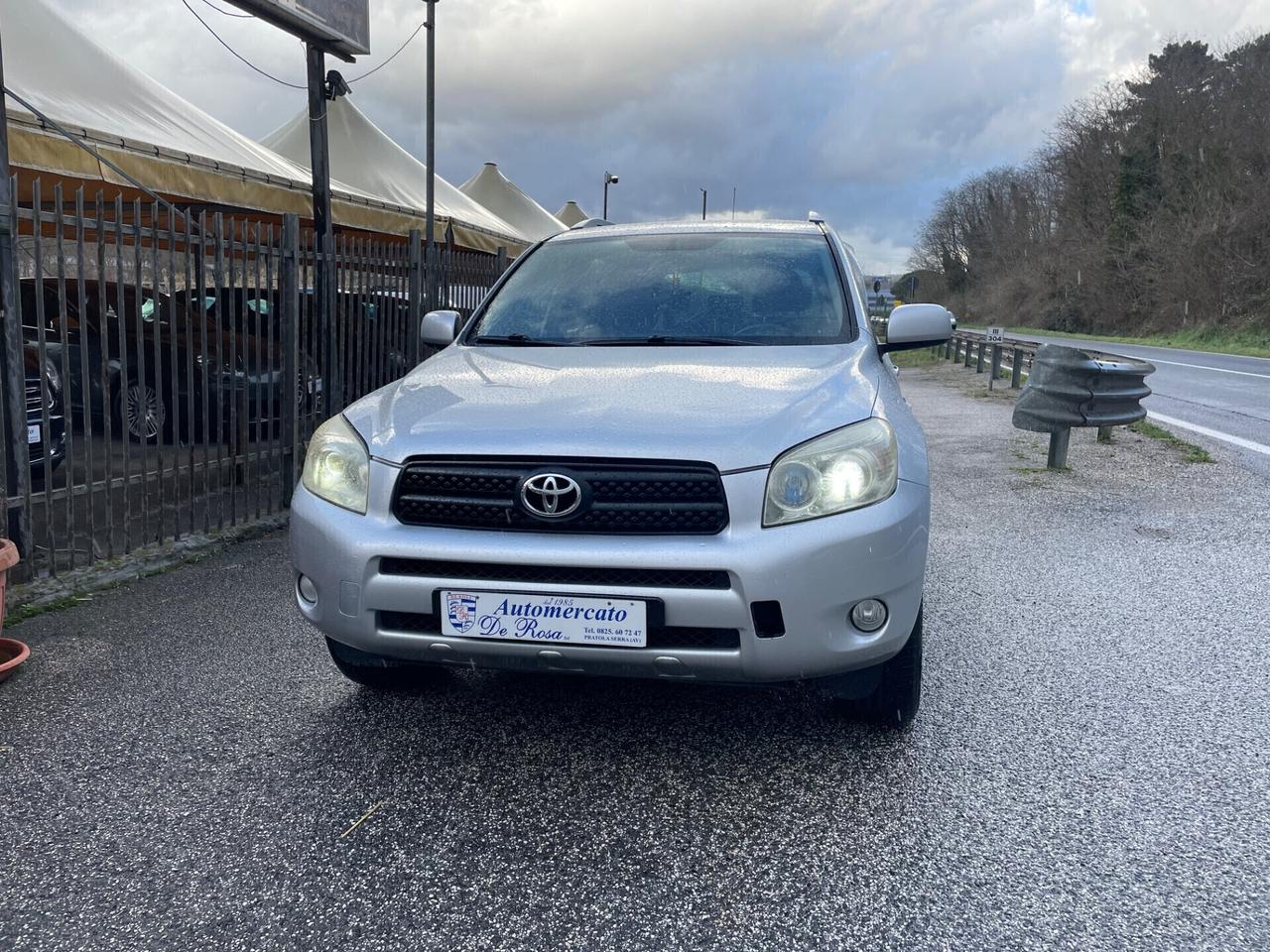 Toyota RAV 4 RAV4 2.2 D-4D 136 CV Luxury
