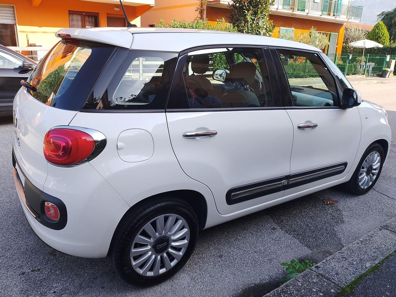 Fiat 500L Lounge 1.4 T-Jet