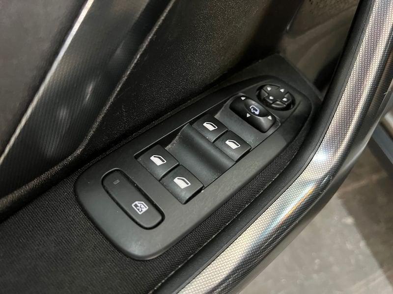 Peugeot 2008 BlueHDi 100 Allure