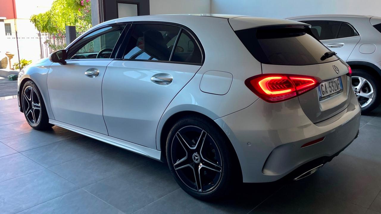 MERCEDES-BENZ CLASSE A250 2.0 PREMIUM 4-MATIC 224CV - ALCANTARA, SEDILI RISCALDABILI, PACCHETTO LUCI